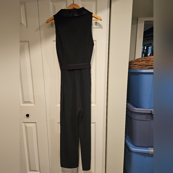 ADRIANNA PAPELL Size 12 Sleeveless Tuxedo Jumpsuit Blk w/Belt altered for petite - Picture 4 of 8